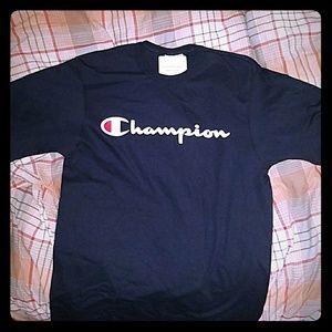 Champion black t-shirt